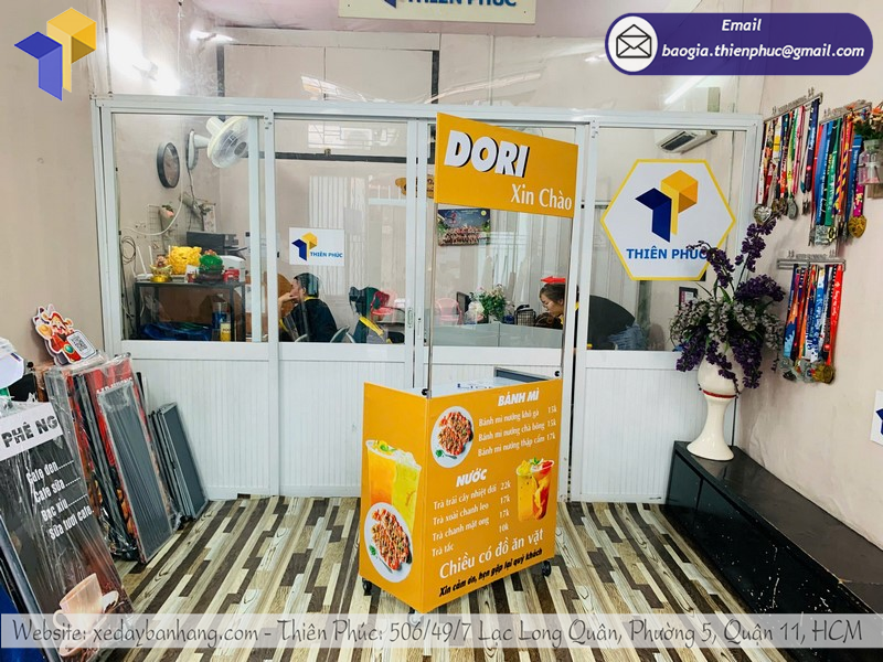 xe-ban-banh-mi-via-he-re