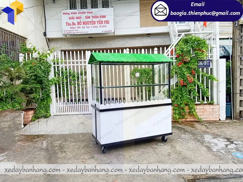 xe bán bánh mì