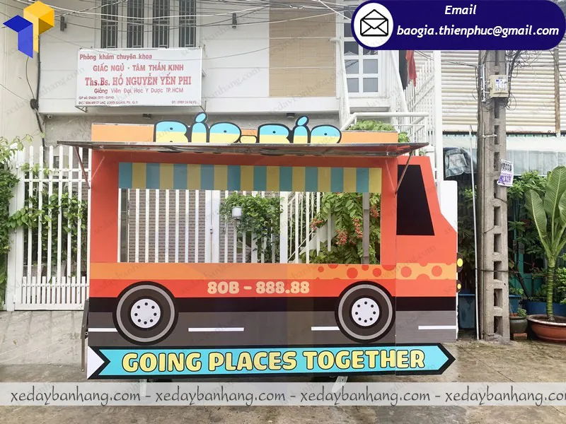 kiot bán thức ăn vặt