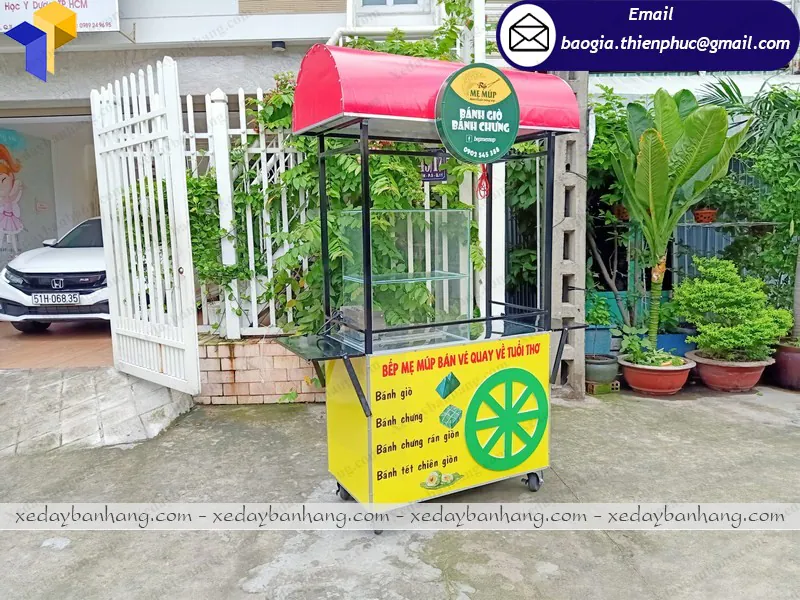 tủ bán đồ ăn vặt