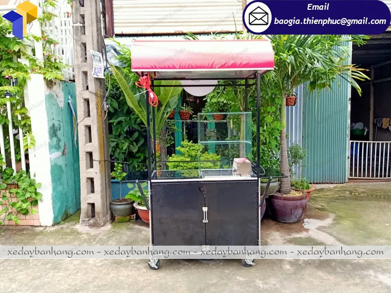 tủ sắt bán thức ăn nhanh