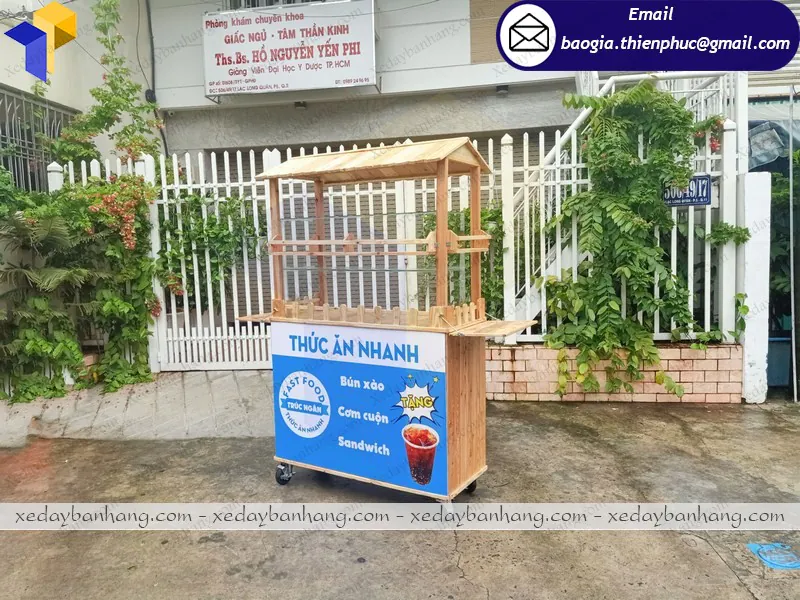 quầy gỗ bán fastfood