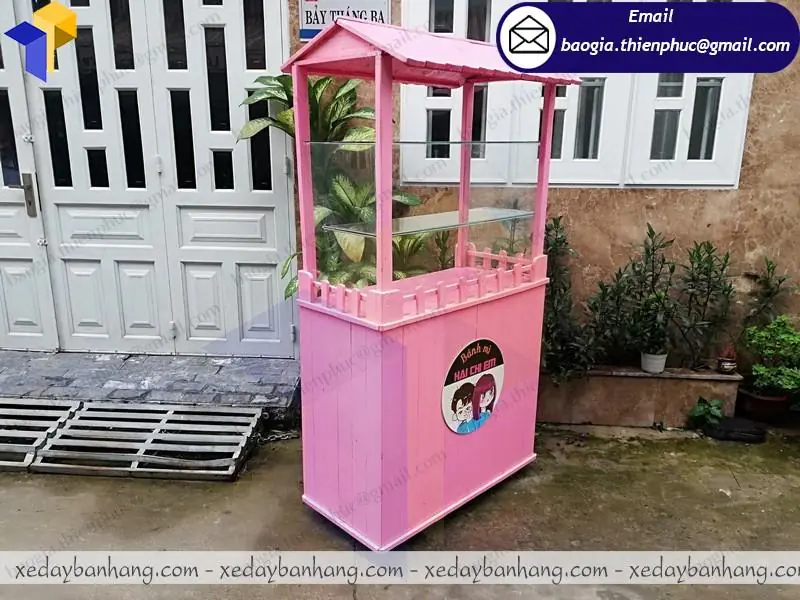 tủ gỗ bán trà sữa