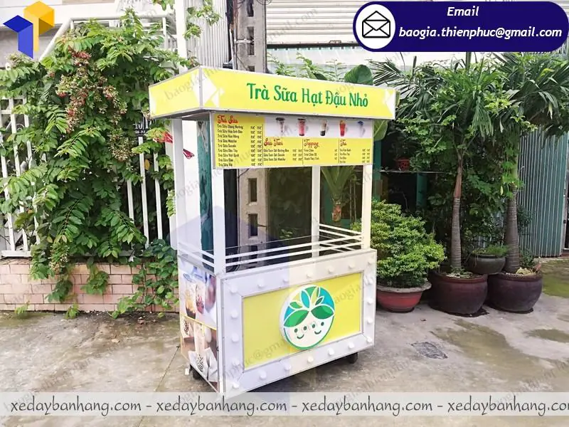 quầy sắt bán sinh tố