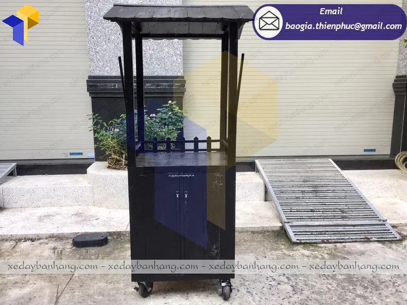 đóng xe gỗ bán thức ăn