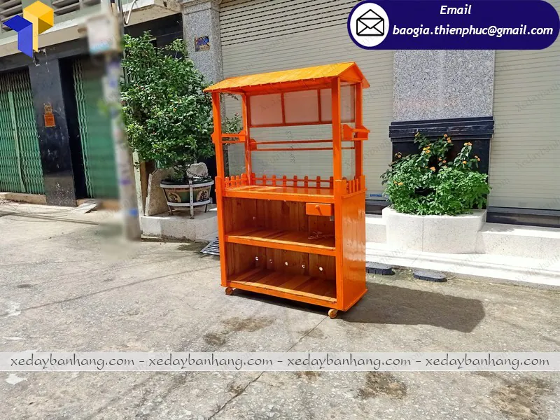 xe bán thức ăn nhanh bằng gỗ