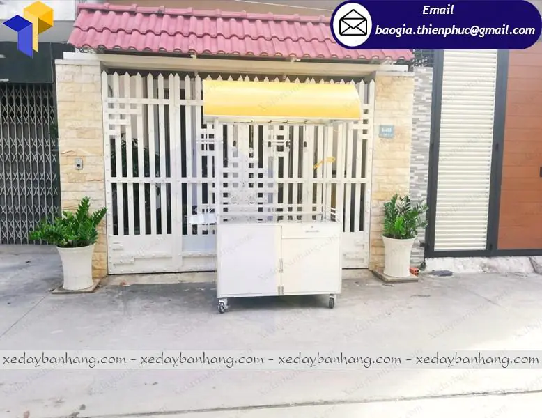 đóng xe bán nước ép