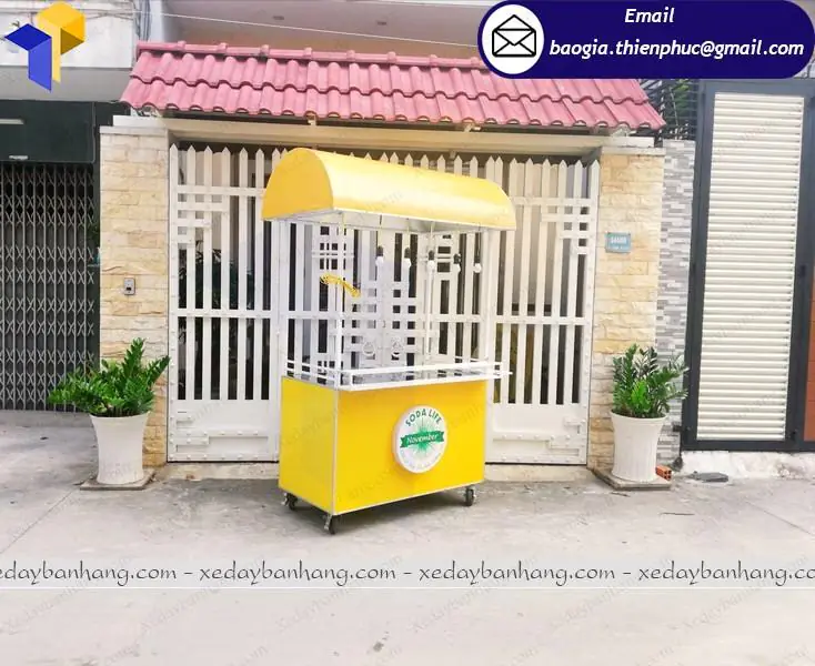xe bán nước ép sinh tố