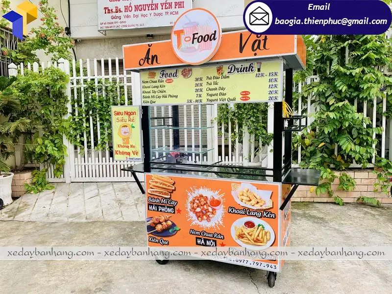 tủ bán đồ ăn chín