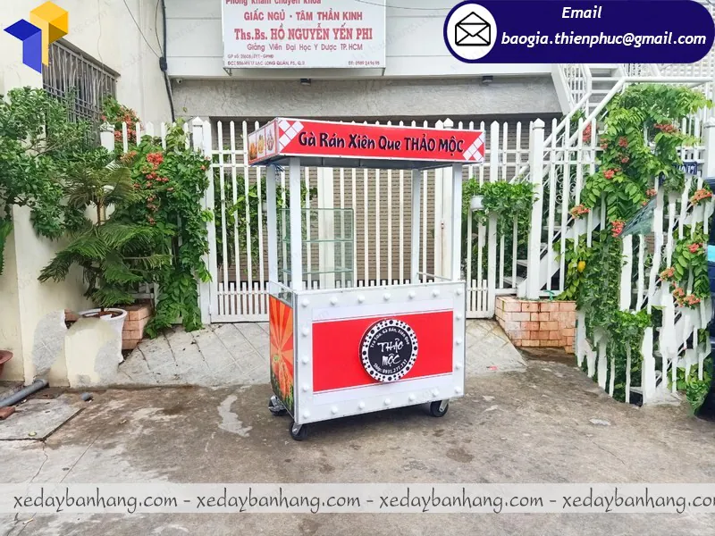 quầy bán gà rán đẹp