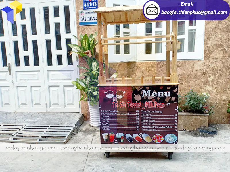 quầy gỗ bán trà sữa
