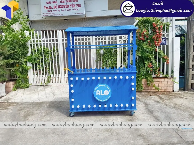 đóng quầy gỗ bán trà sữa