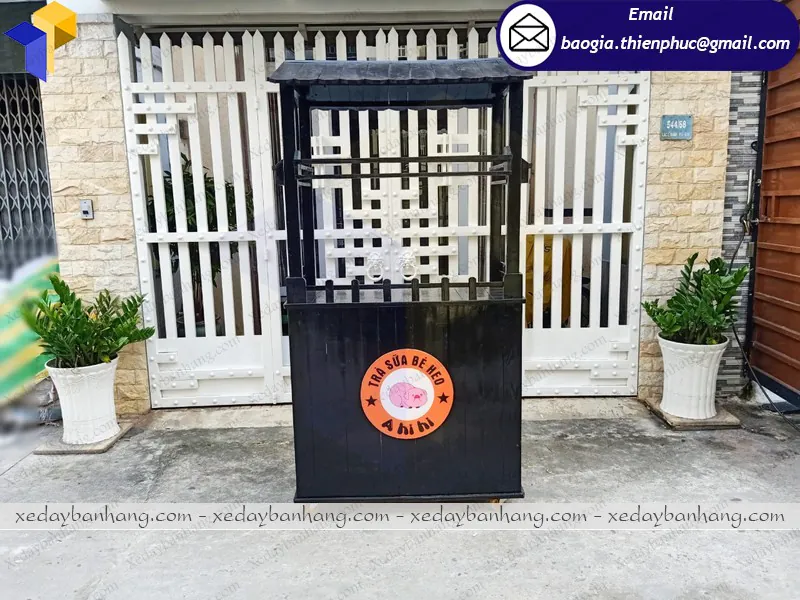 quầy gỗ bán trà sữa