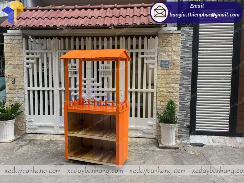 tủ gỗ bán nước cam