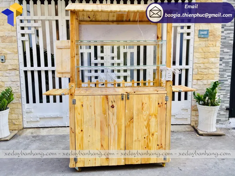 hình ảnh xe gỗ bán nước ép