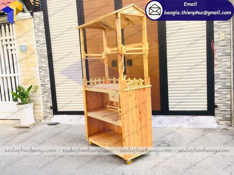 xe gỗ bán nước ép