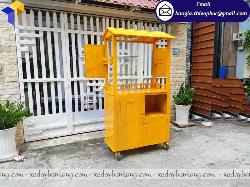 quầy gỗ bán thức ăn nhanh