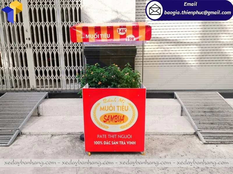 xe bán hàng lắp ráp