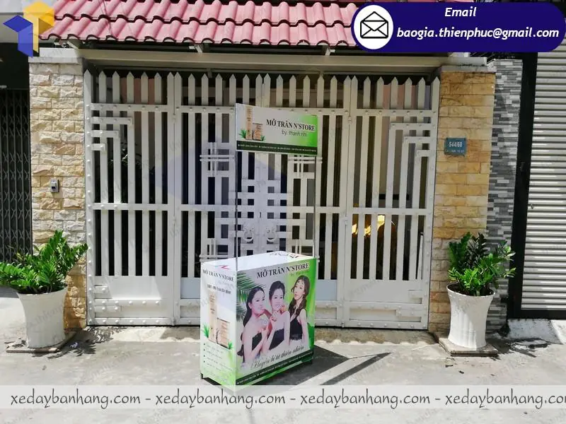 giá quầy sampling lắp ráp