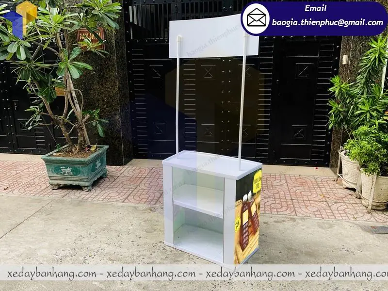 booth nhựa quảng cáo vỉa hè