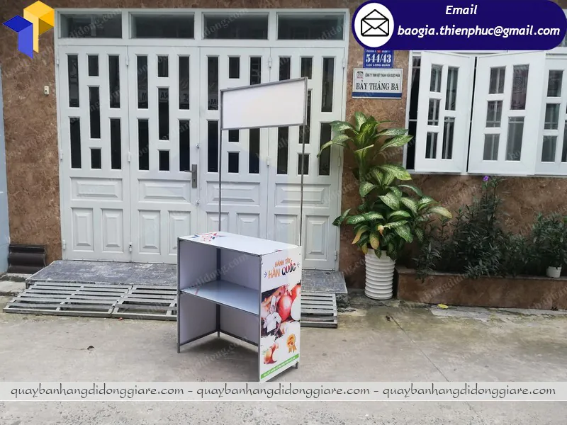 đóng quầy sampling bán hội chợ