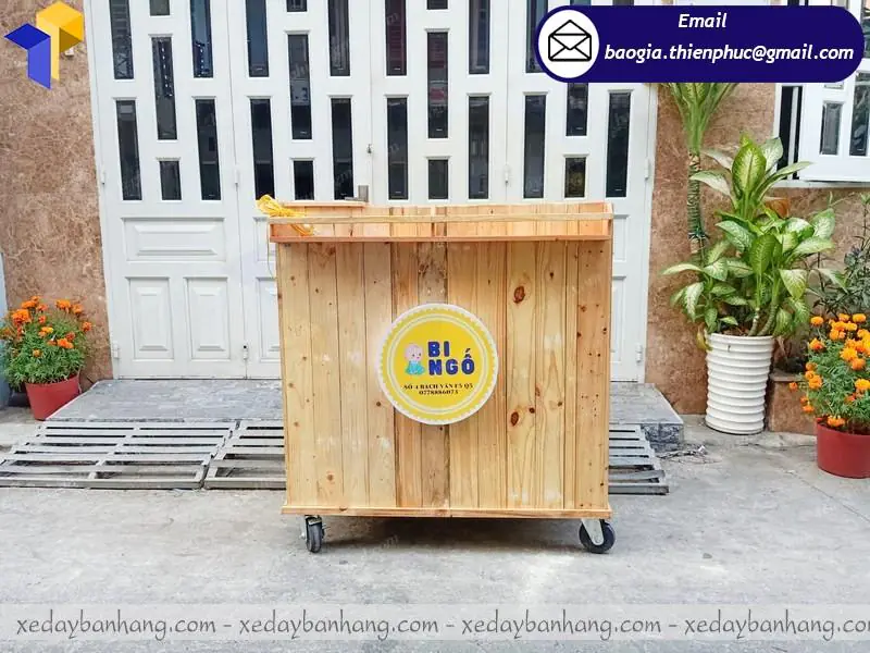 xe đẩy bán cà phê bằng gỗ