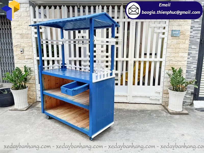 giá tủ gỗ bán sinh tố nước ép