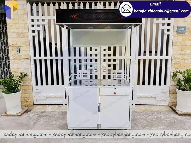 giá tủ bán đồ ăn vặt