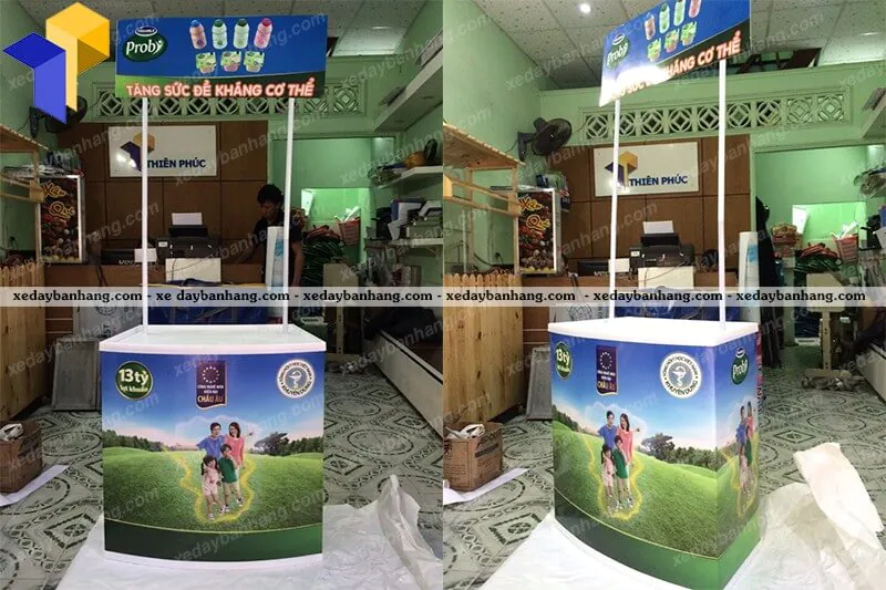 Booth nhựa lắp ráp sampling VINAMILK