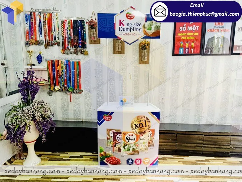 Địa chỉ đóng booth nhựa mini bán hàng lưu động giá rẻ