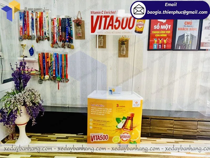 Mua booth nhựa sampling bán hàng lưu động ở đâu là rẻ