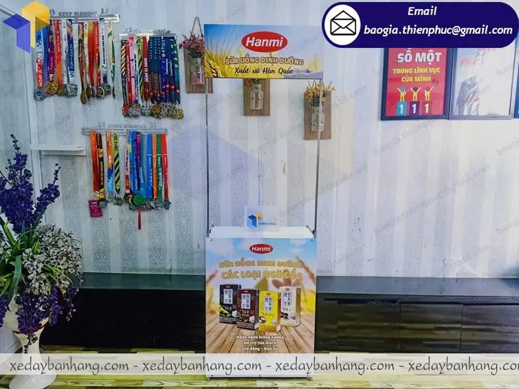 Báo giá booth sắt mini bán hàng số lượng lớn