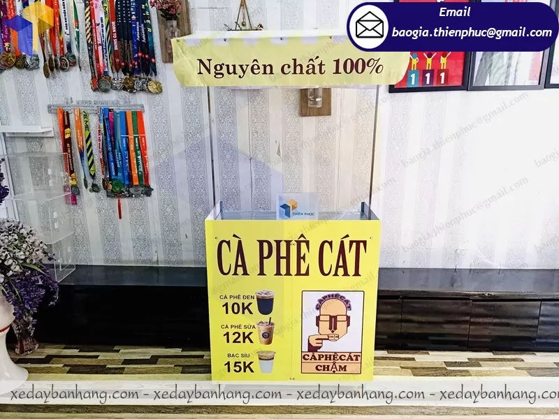 Mô hình kinh doanh vỉa hè vơi booth lắp ráp bán cafe đá