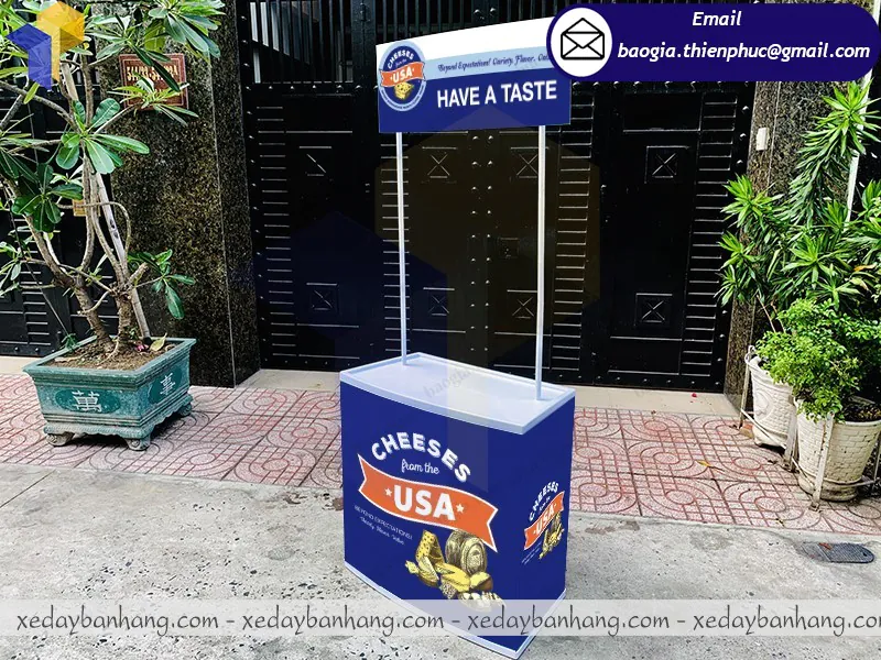 Nơi thiết kế mẫu booth nhựa bán phô mai đẹp ở Hóc Môn