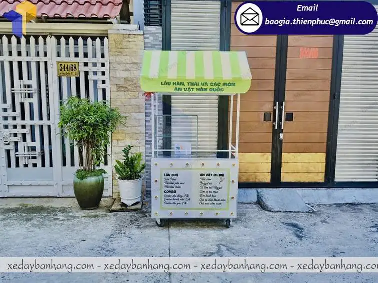 Kinh doanh lưu động với quầy xe inox bán đồ ăn vặt