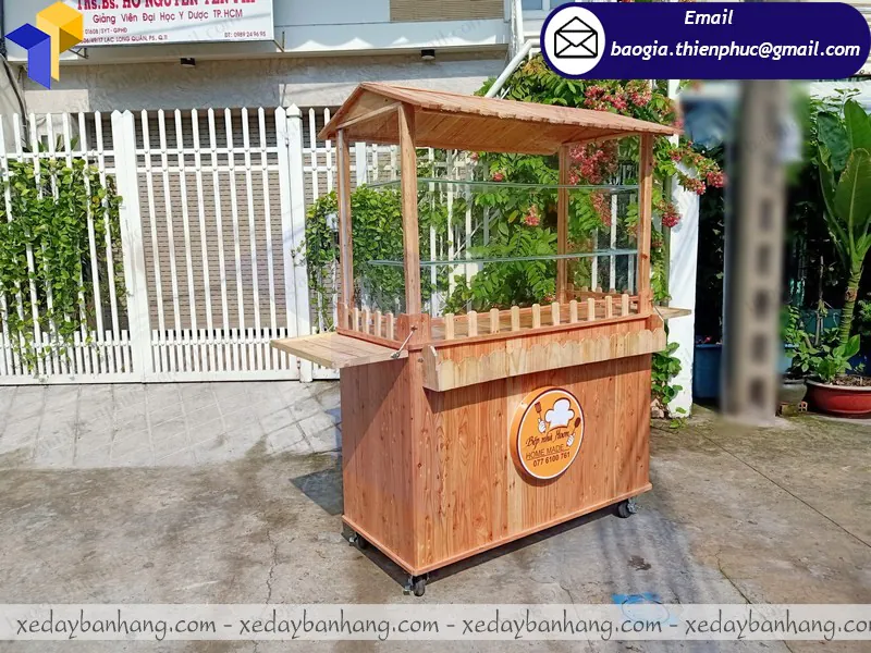 tủ gỗ bán thức ăn nhanh ở phú quốc